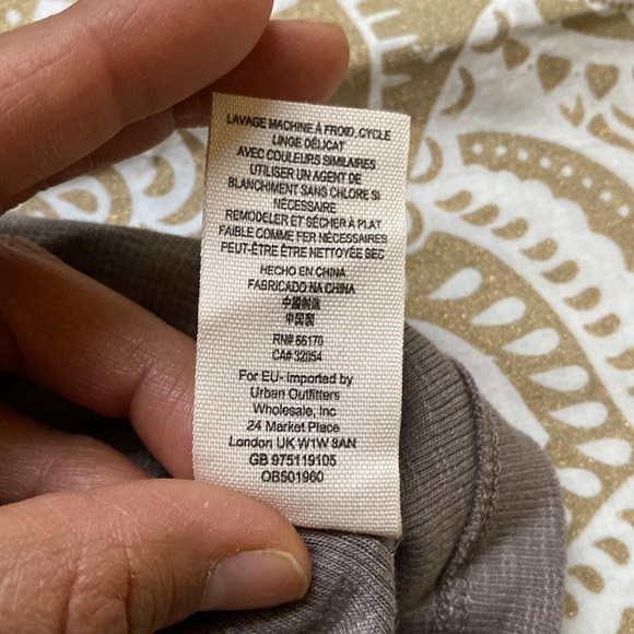 Free People Tank Top V Neck Top Sizes Small Color brown👍🏽 - Picture 8 of 9